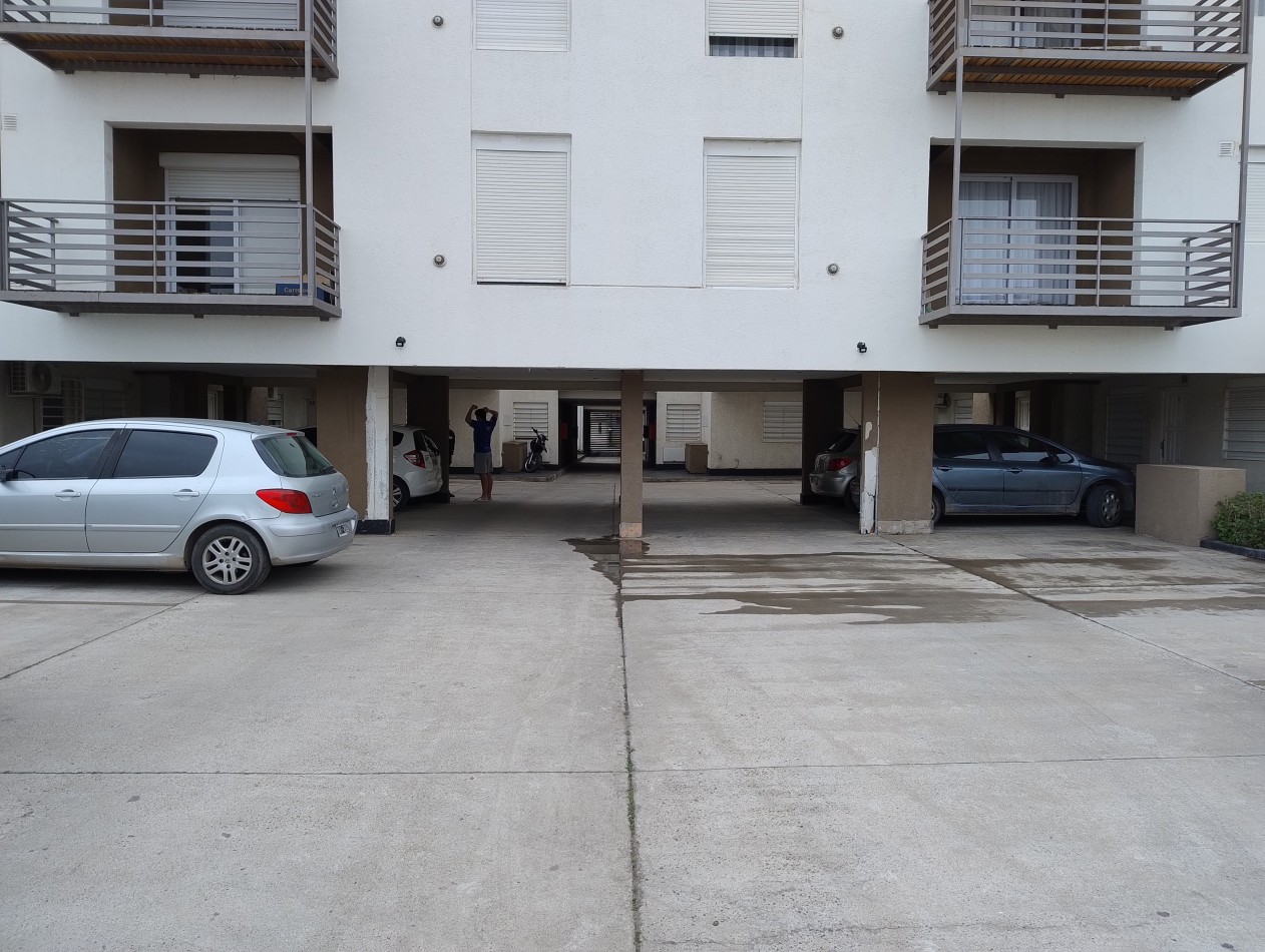 Cochera en venta techada 