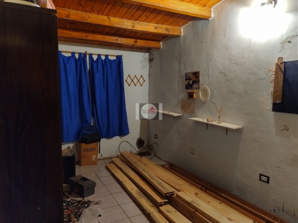 Vendo casa 3 dormitorios  y departamento en Ingeniero White 