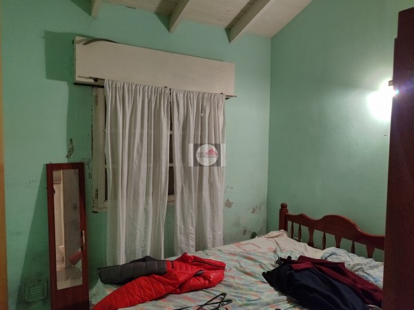 Vendo casa 3 dormitorios  y departamento en Ingeniero White 