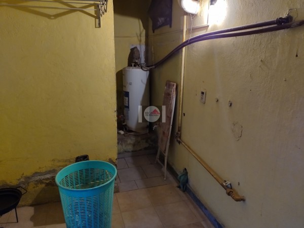 Vendo casa 3 dormitorios  y departamento en Ingeniero White 