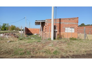 Terreno a la venta con construccion en BArrio Nueva espora cerca Barrio millamapu