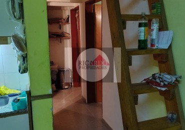 Vendo casa 3 dormitorios  y departamento en Ingeniero White 
