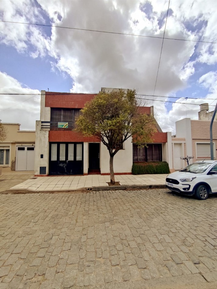 ESPECTACULAR CASA EN VENTA EN CORONEL DORREGO